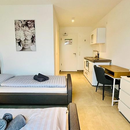 Livingboxx Karlsruhe - Messe I Neuwertige Apartments Mit Kueche ไรน์ชเตทเทน ภายนอก รูปภาพ