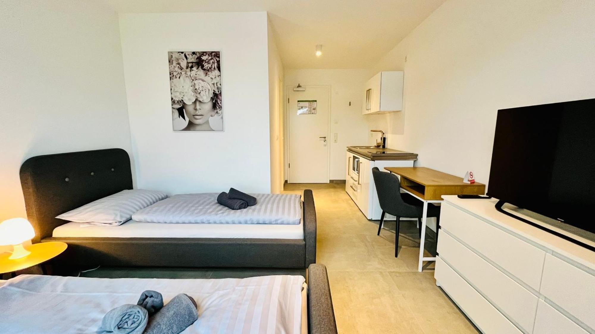 Livingboxx Karlsruhe - Messe I Neuwertige Apartments Mit Kueche ไรน์ชเตทเทน ภายนอก รูปภาพ